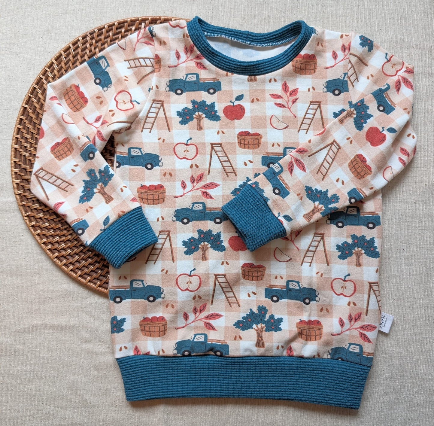 Apple Harvest in Beige Gingham